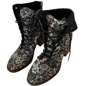 Bearpaw Topaz - Women's Vintage Lace-up Boot 2156W Size 7.5‎